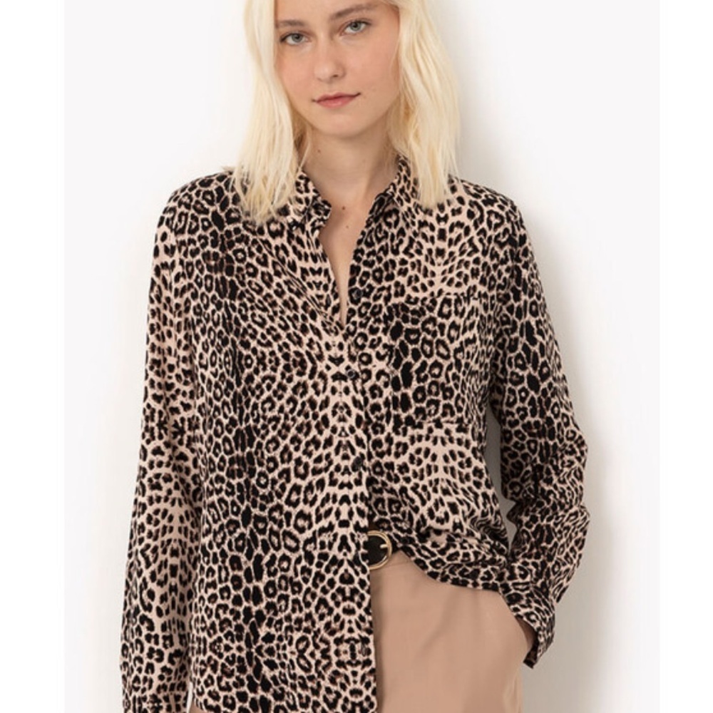 Christie &‎ Jill Leopard Print Blouse